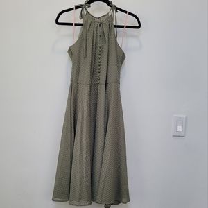 Gal meets glam Lenore